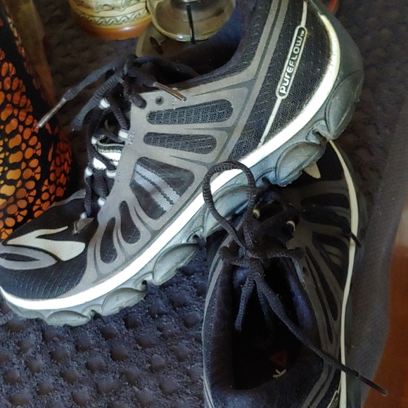 Like New Brooks PureFlow sneaker mens sz. 9.5M - Picture 5 of 14